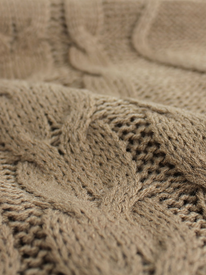 Dámská hřejivá svetrová vesta s copánkovým vzorem a výstřihem do V