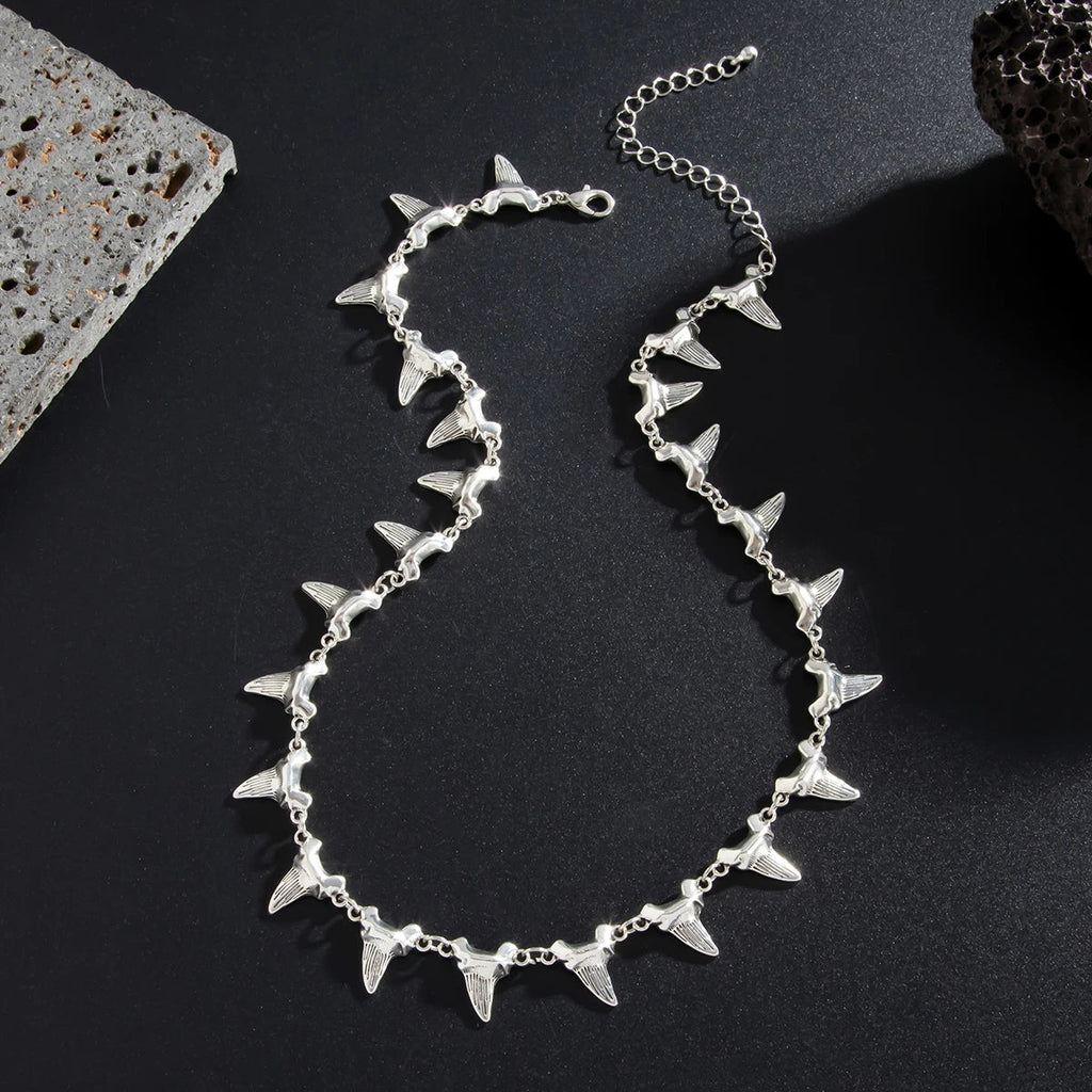 Elegant Abyss Fang Pendant Necklace