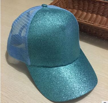 Chapéu Estilo Duck Tongue com Proteção Solar para Mulher com Abertura para Rabo de Cavalo
