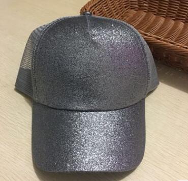Chapéu Estilo Duck Tongue com Proteção Solar para Mulher com Abertura para Rabo de Cavalo