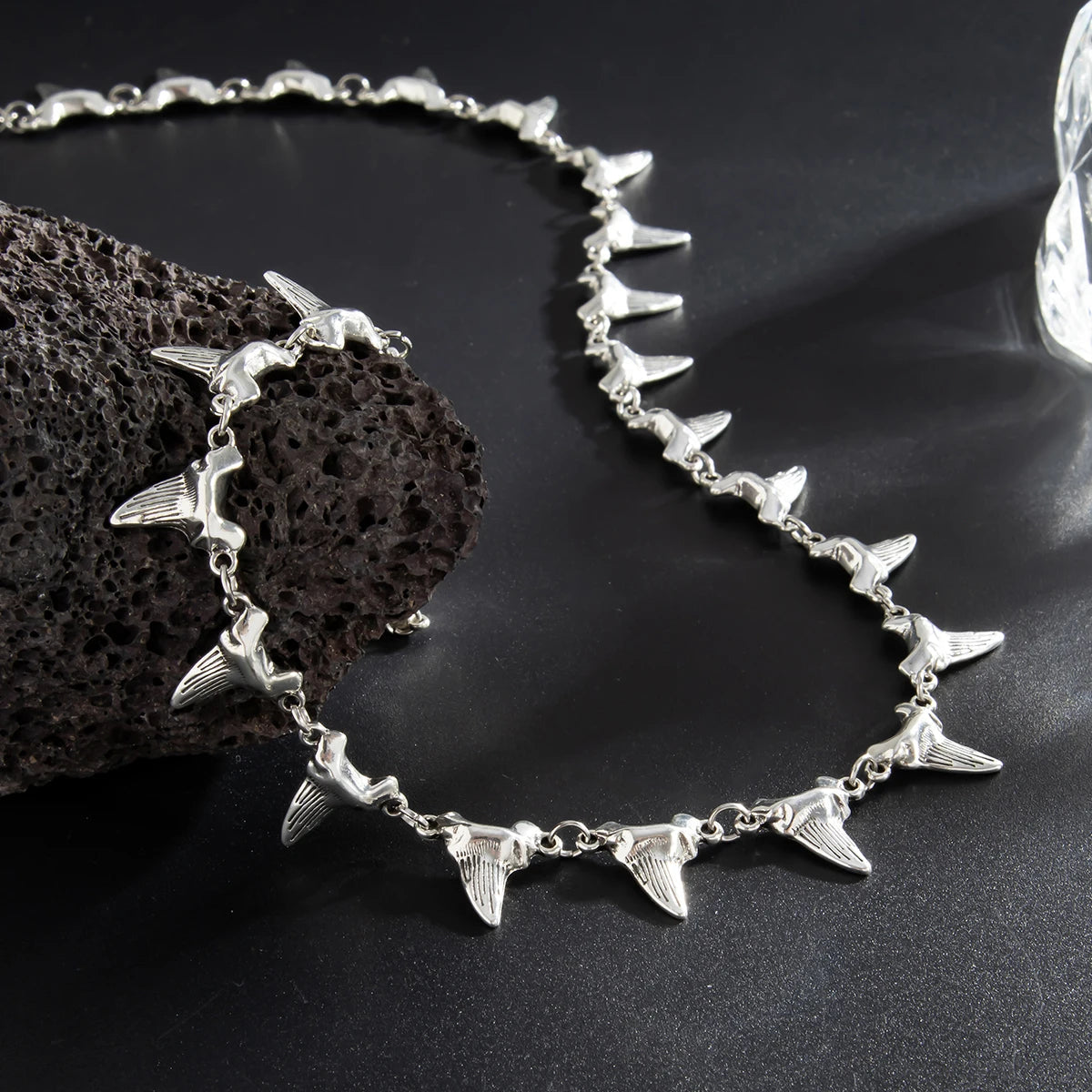 Elegant Abyss Fang Pendant Necklace