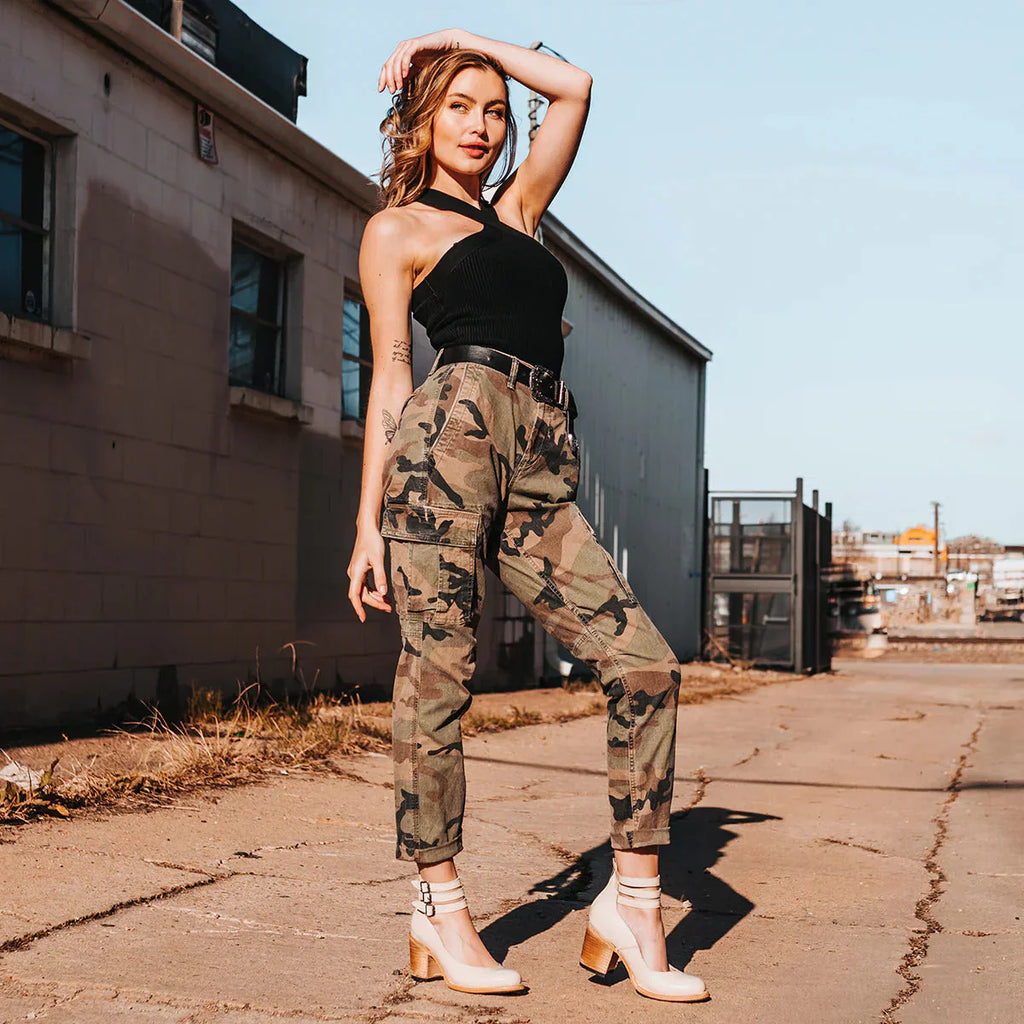 Comfortable and Elegant Thick-heeled Shoes