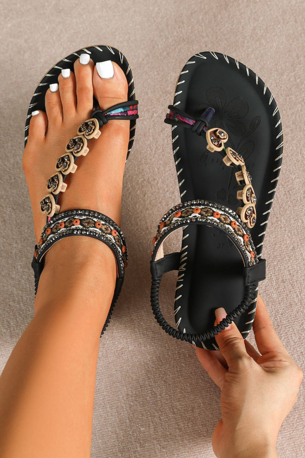 Women's PU Leather Toe Loop Flat Sandals Black