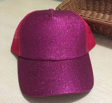 Chapéu Estilo Duck Tongue com Proteção Solar para Mulher com Abertura para Rabo de Cavalo