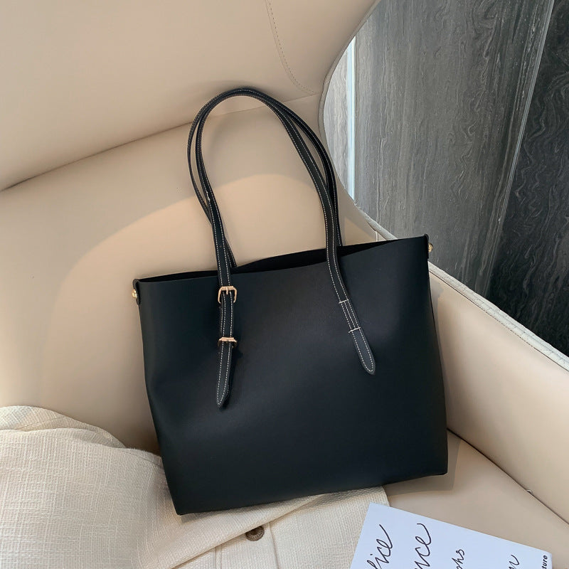 Chic & Spacious Women's Tote Bag Black