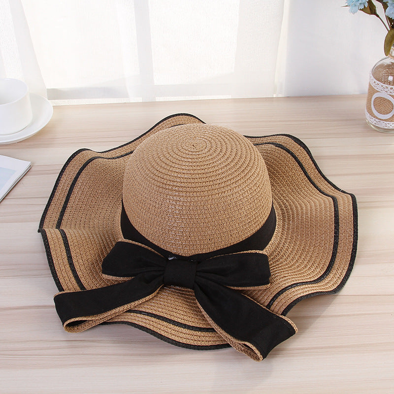 Chapéu de Palha Dobrável Estiloso para Mulher - Acessório Perfeito para Praia
