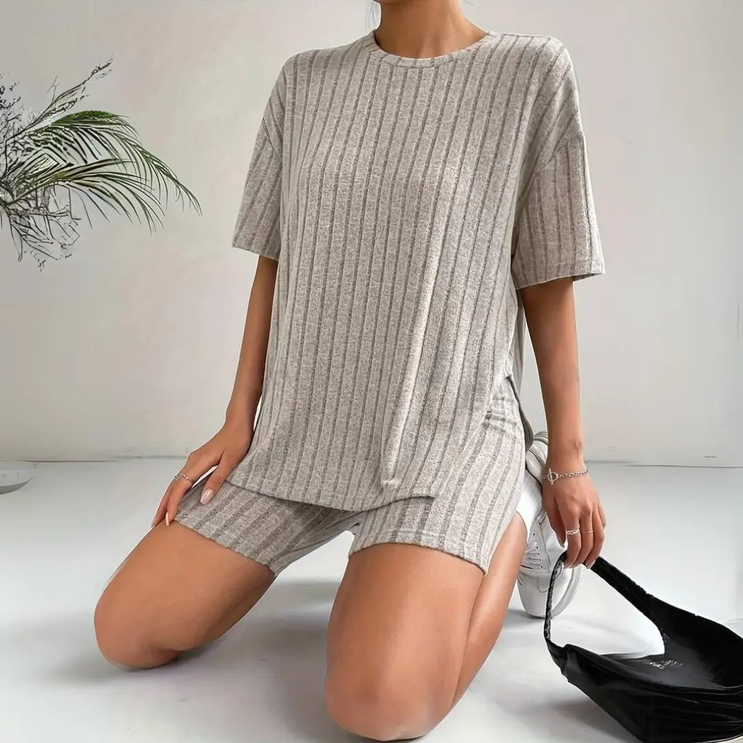 Comfortable Two-Piece Set for Ultimate Relaxation