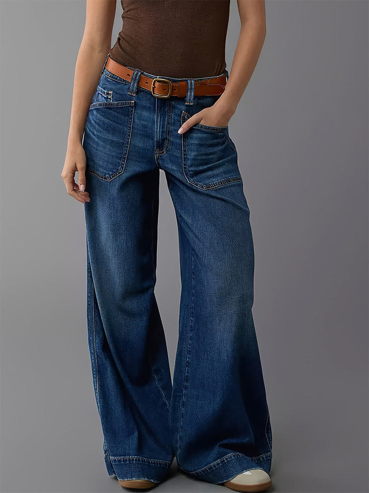 Damebukser i afslappet pasform med vide ben i denim