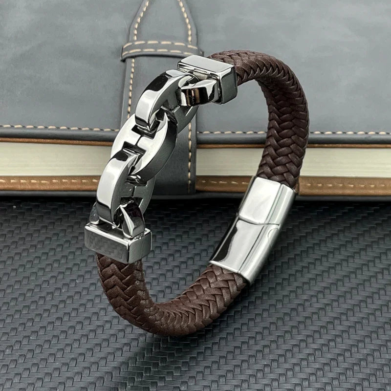 Braided Leather Bracelet for Stylish Elegance Brown
