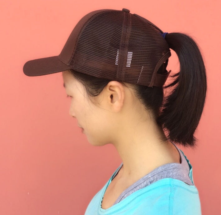 Chapéu Estilo Duck Tongue com Proteção Solar para Mulher com Abertura para Rabo de Cavalo
