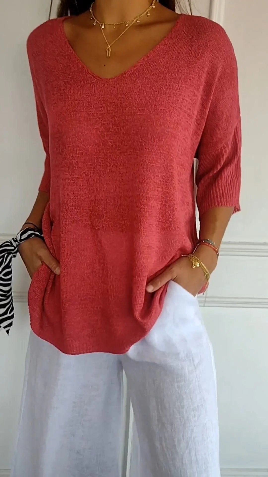 Women's Timeless V-Neck Top Red