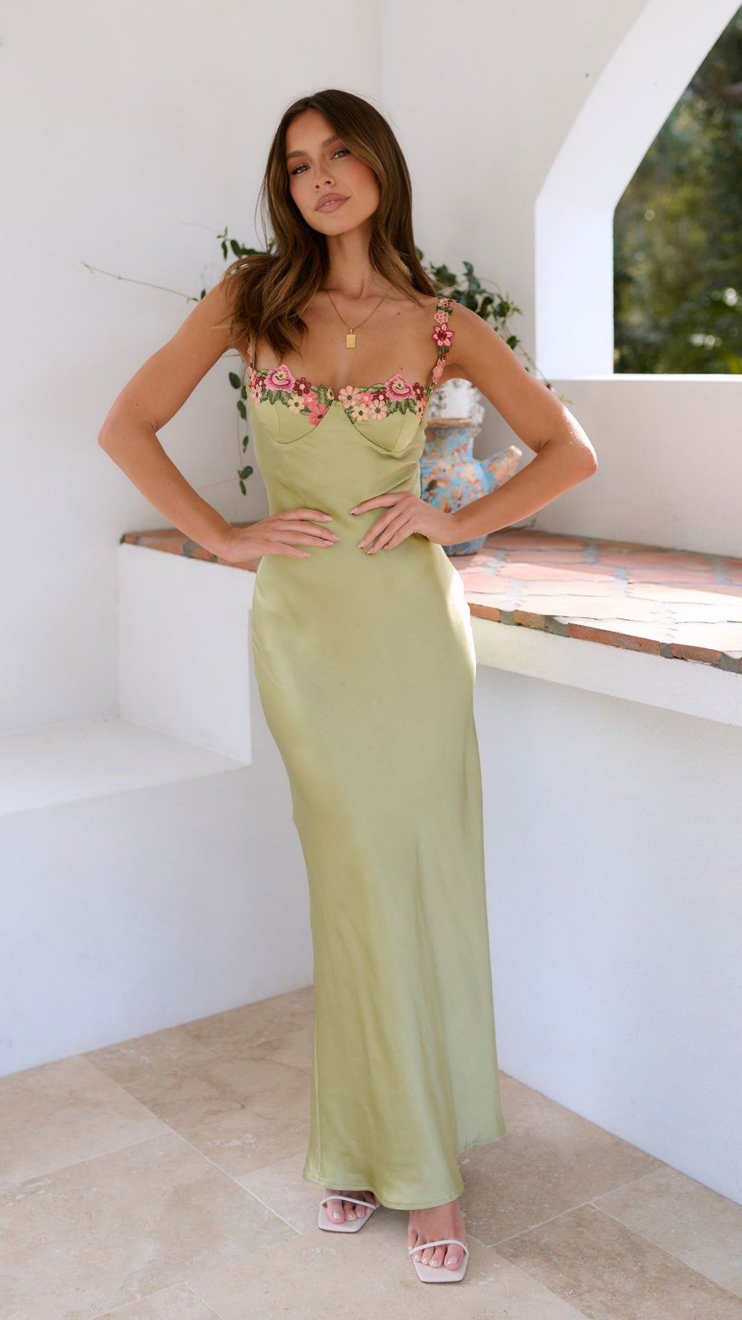 Caroline | Damen Maxikleid mit floralem Träger und schmalem Schnitt