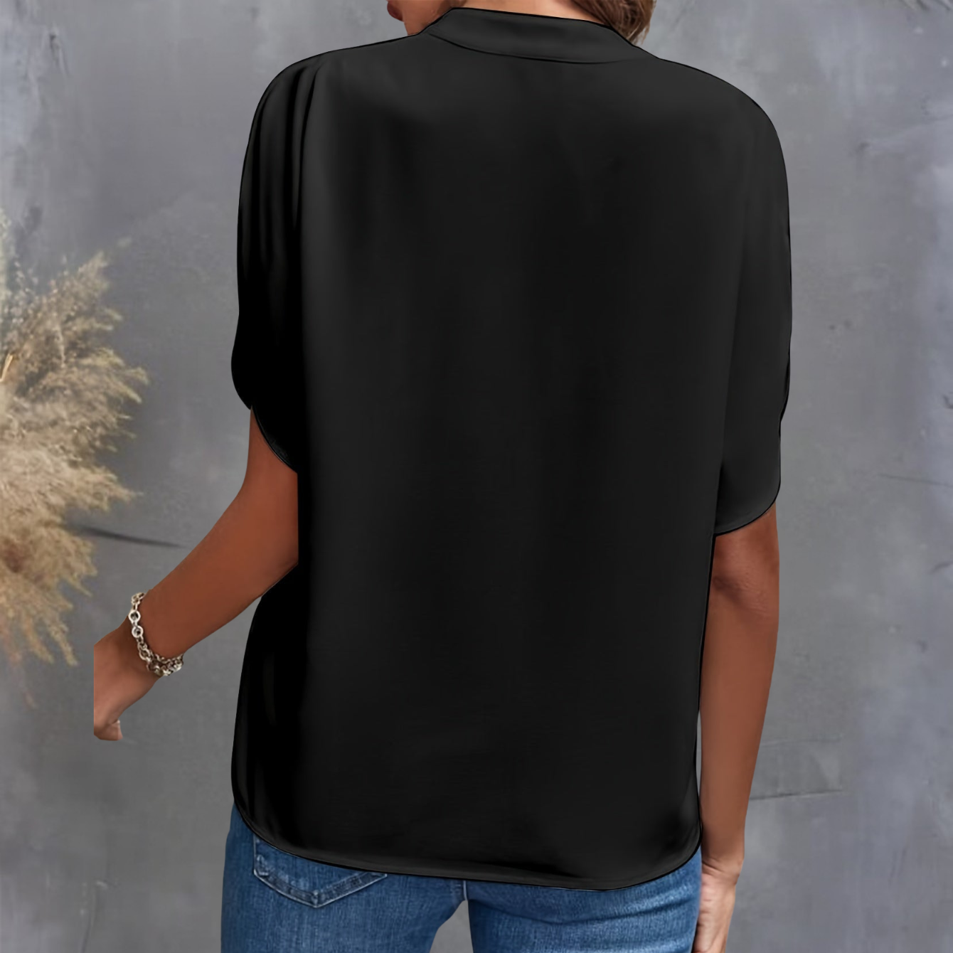 Womens's Elegant V-Cut Top