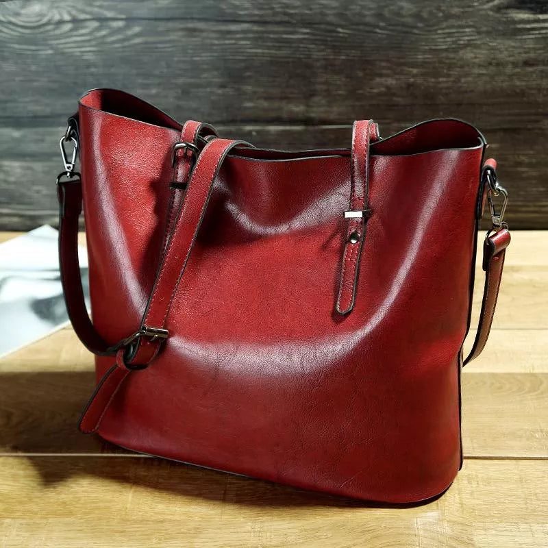 Vintage Leather Shoulder Bag For Women Elegant And Durable Red