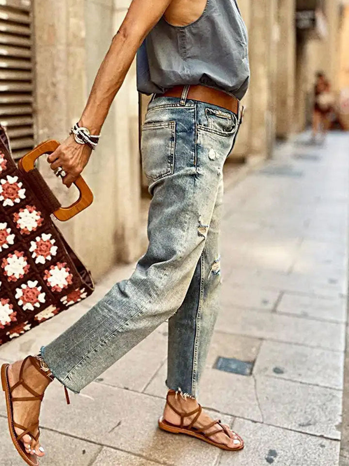 Women's Vintage Wash Distressed Straight-Leg Jeans