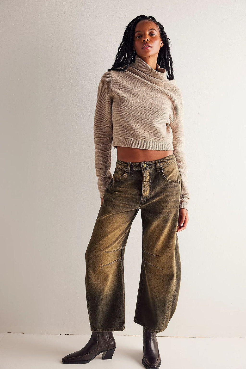 High-Stretch Mid-Rise Barrel Jeans Caramel color