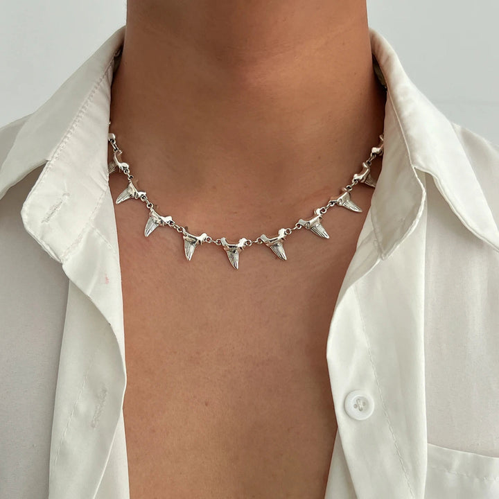 Elegant Abyss Fang Pendant Necklace-MODAUTLET