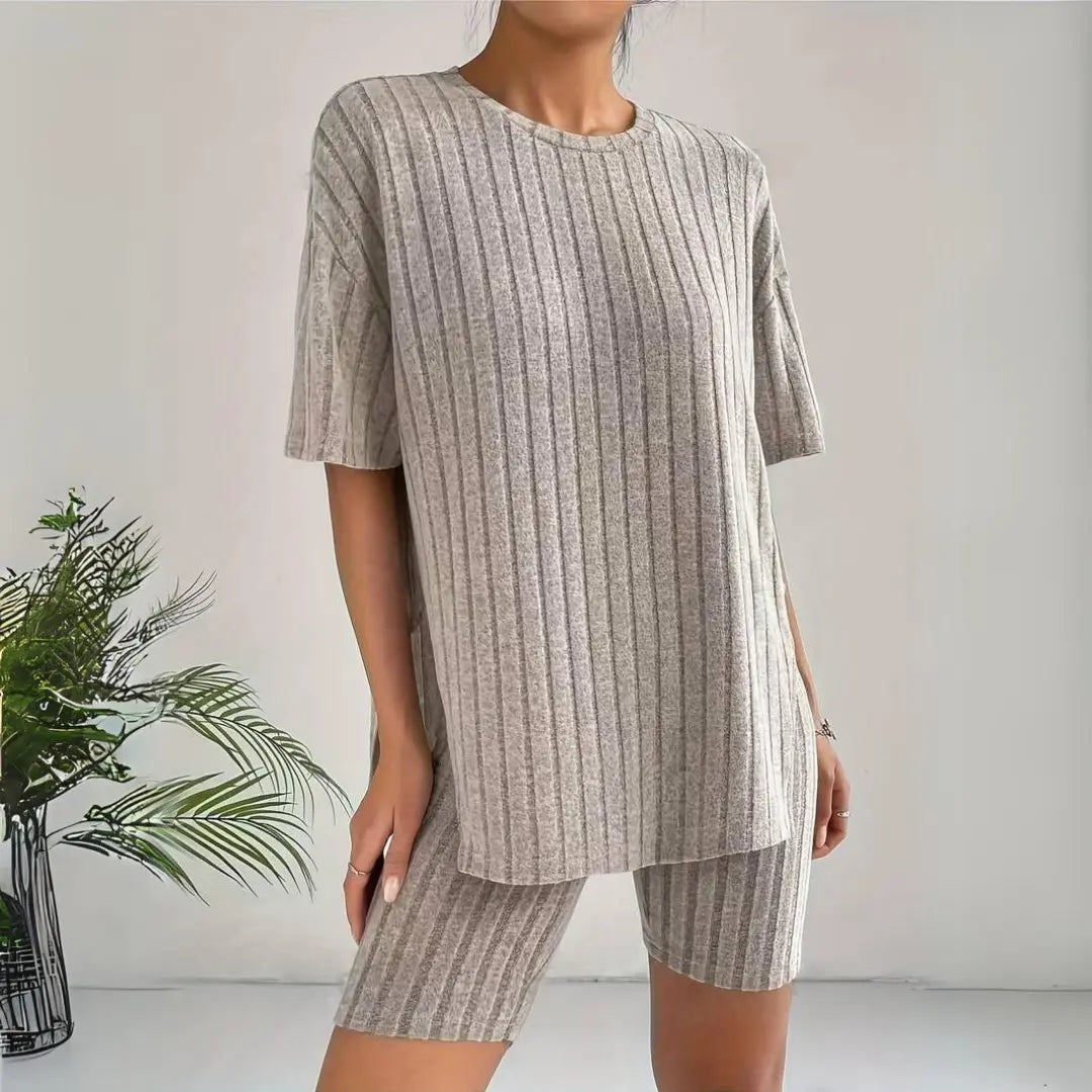 Comfortable Two-Piece Set for Ultimate Relaxation