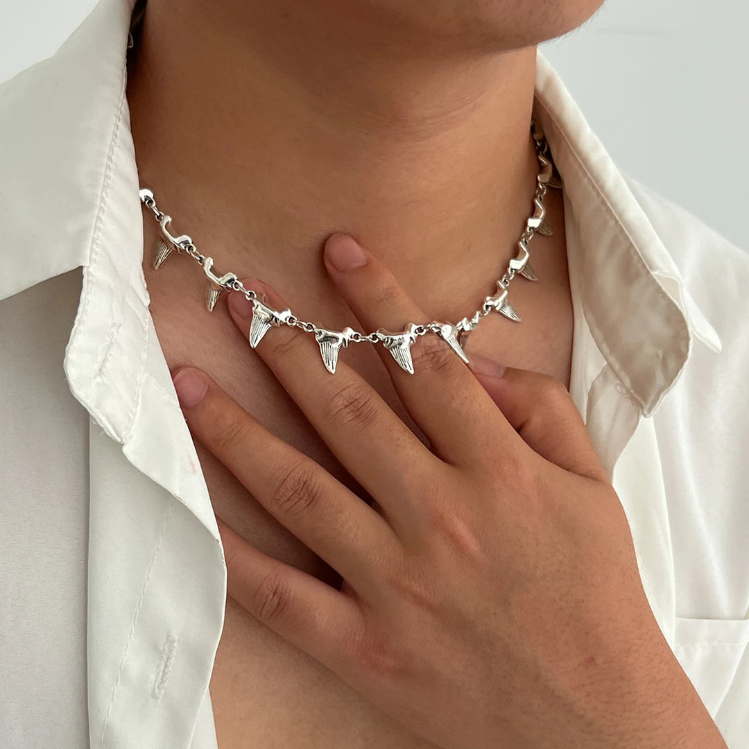 Elegant Abyss Fang Pendant Necklace-MODAUTLET
