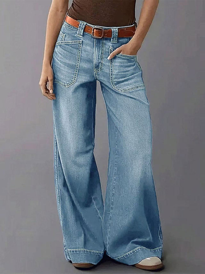 Damebukser i afslappet pasform med vide ben i denim