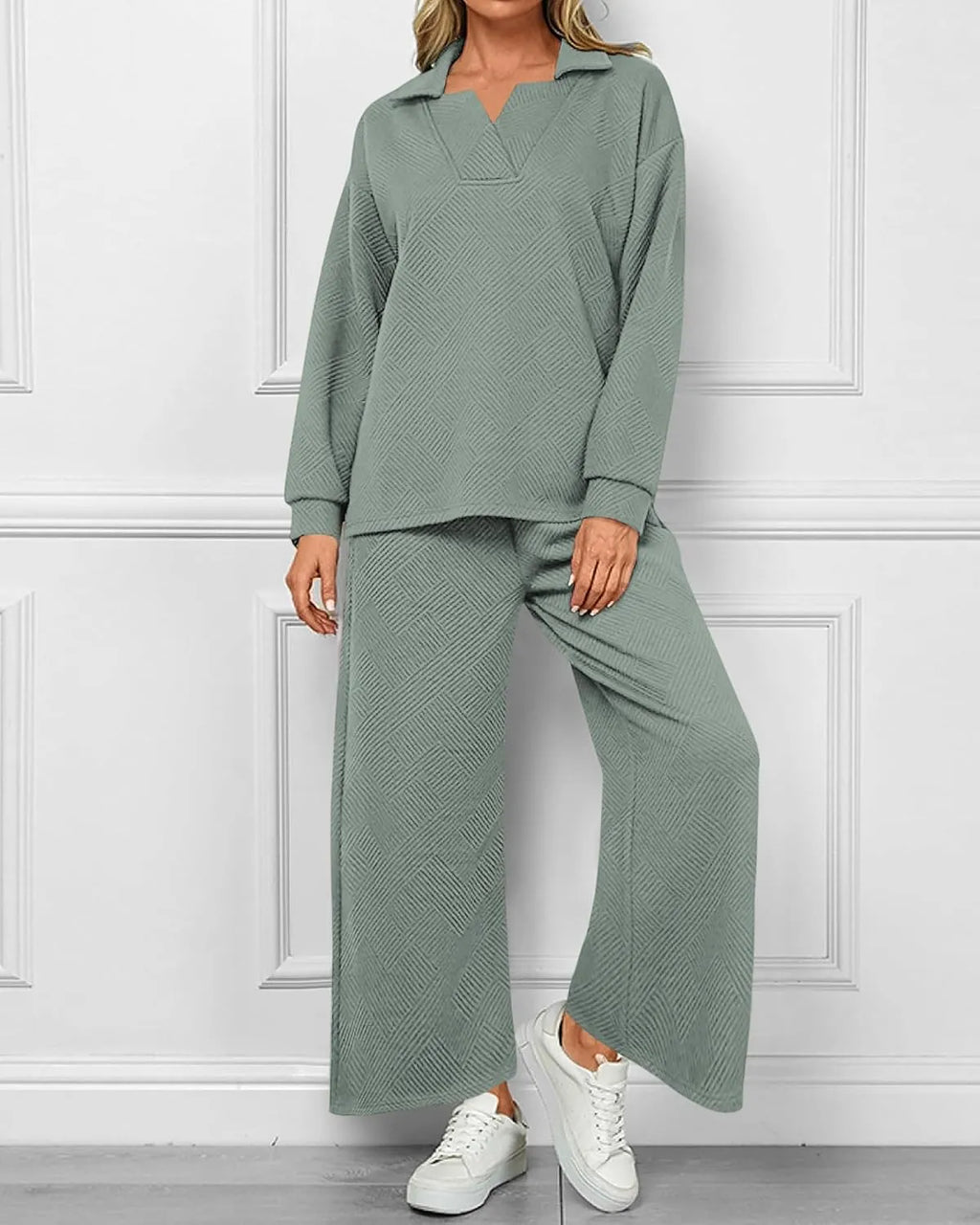 Mireya Textured V‑Neck Lounge Two‑Piece Set Light Green