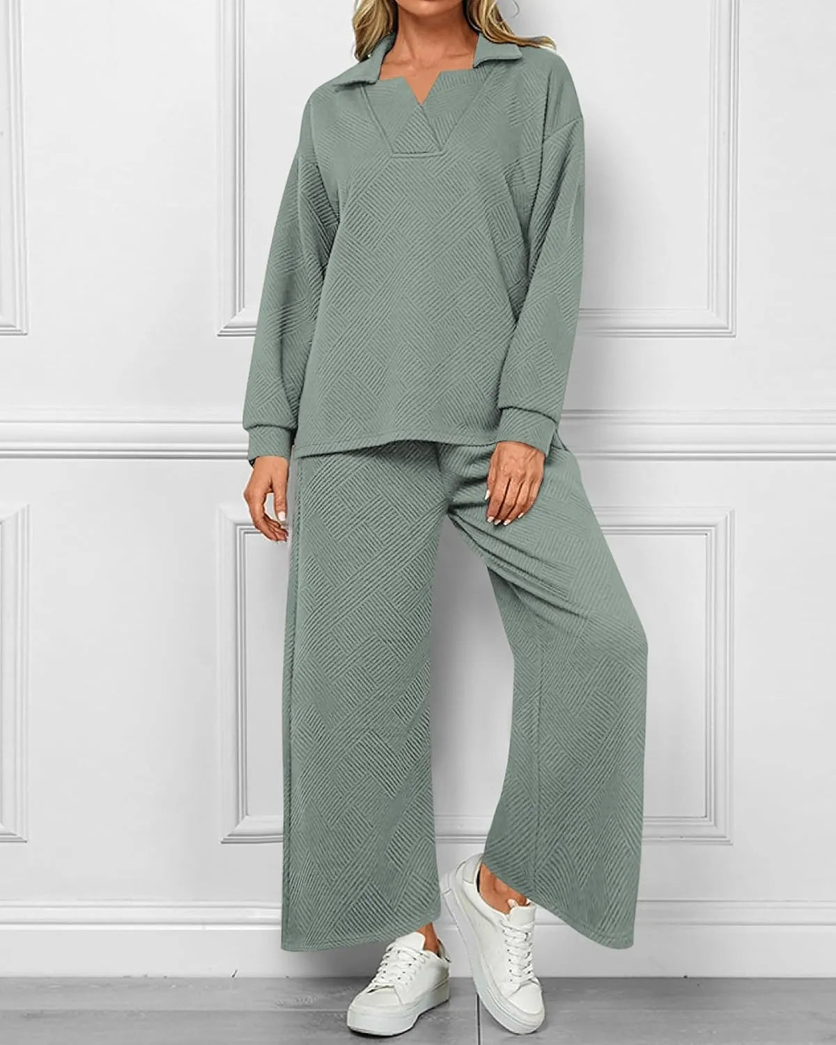Mireya Textured V‑Neck Lounge Two‑Piece Set Light Green