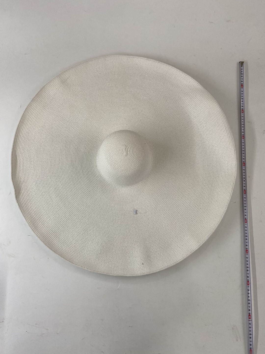 Sombrero de paja elegante para viajes y aventuras de vacaciones
