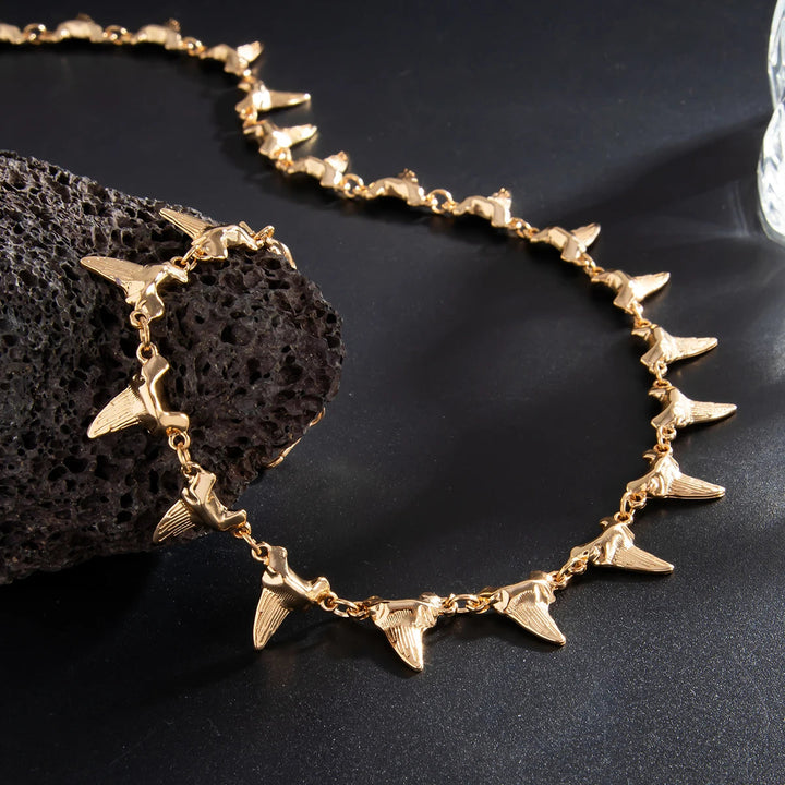 Elegant Abyss Fang Pendant Necklace-MODAUTLET
