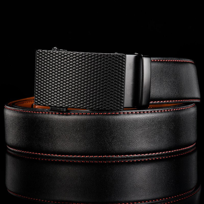 Adjustable Fit Belt with Textured Buckle for Men – Stylish & Durable