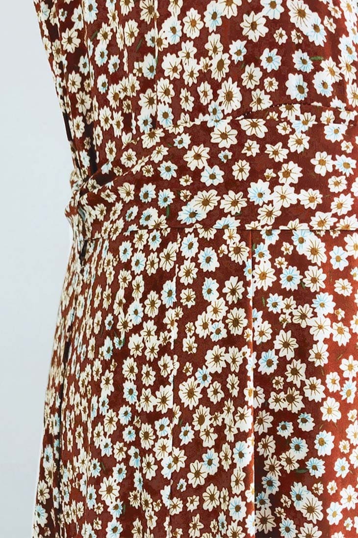 Dame Maxi-kjole med småblomstret mønster