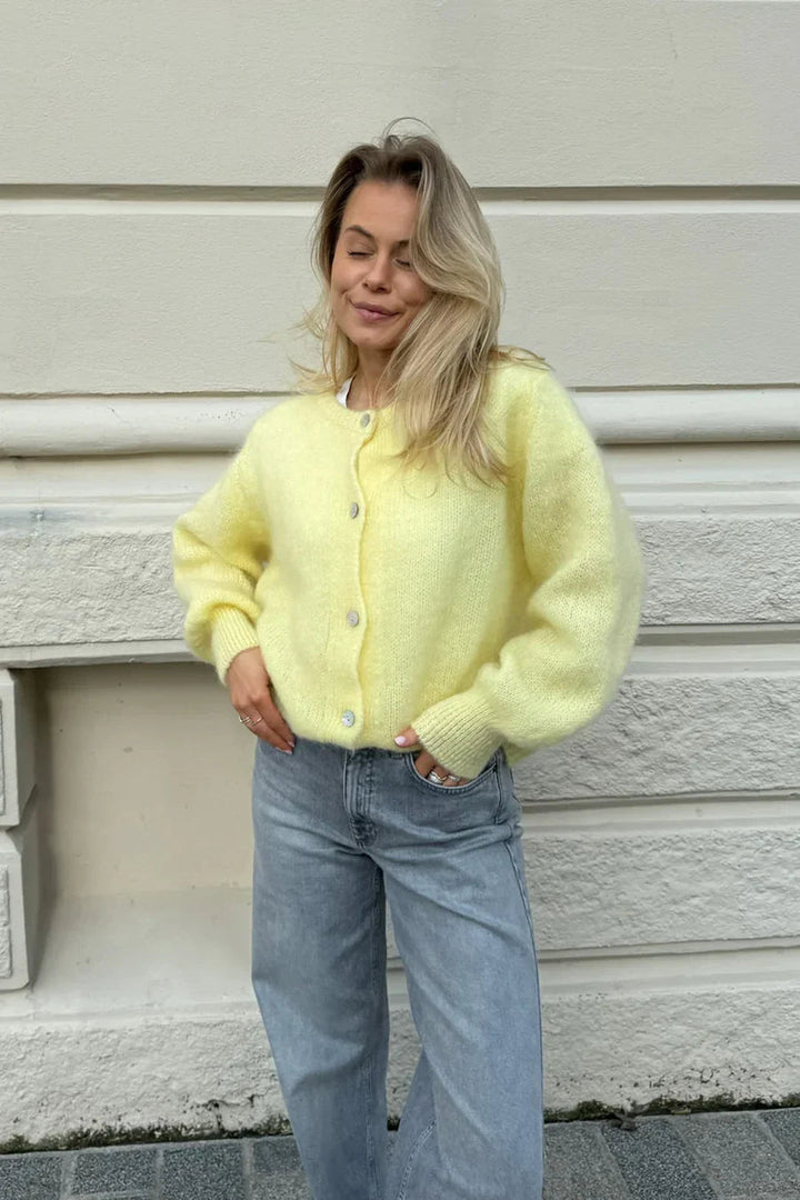 Casual Knitted Cardigan for Everyday Wear Yellow