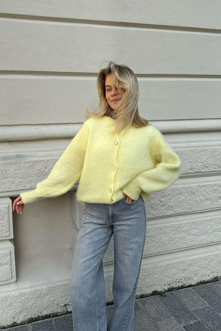 Casual Knitted Cardigan for Everyday Wear