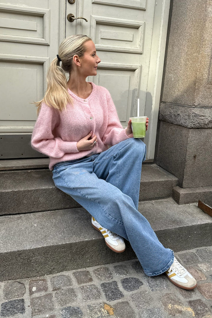 Casual Knitted Cardigan for Everyday Wear