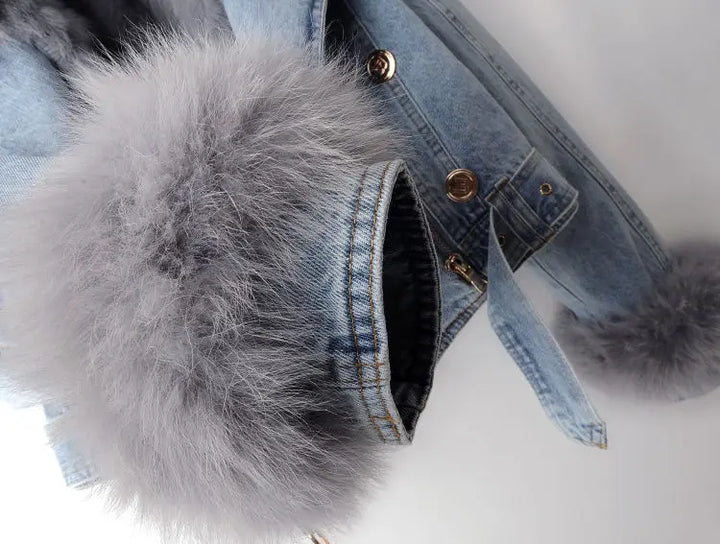 Chic Denim & Fur Jacket for Elegance