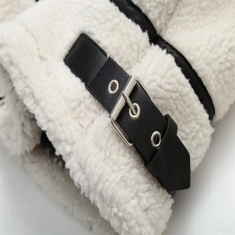 Chic Faux Fur Jacket for Stylish Comfort