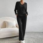 Two-Piece Loungewear Set for Ultimate Comfort Black