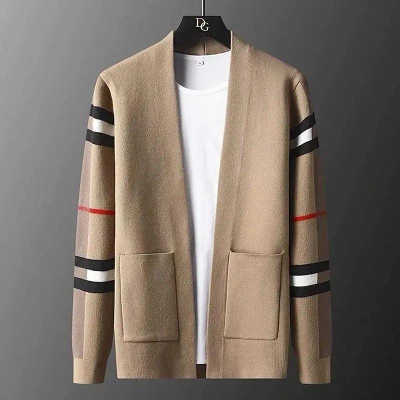 Classic Cardigan - Timeless Style and Comfort Beige
