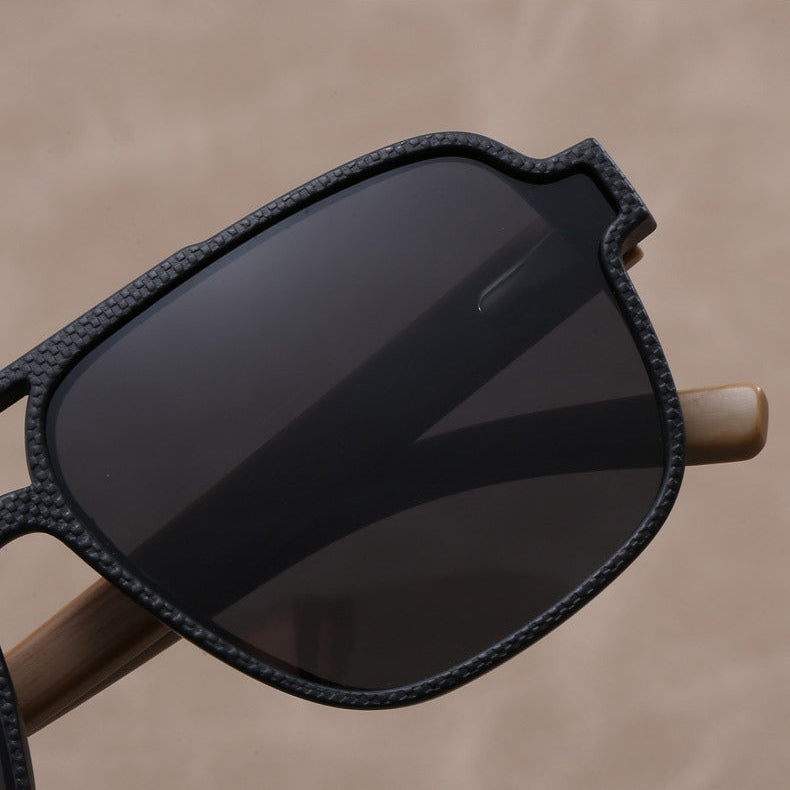 Stylish Oak Wood Sunglasses