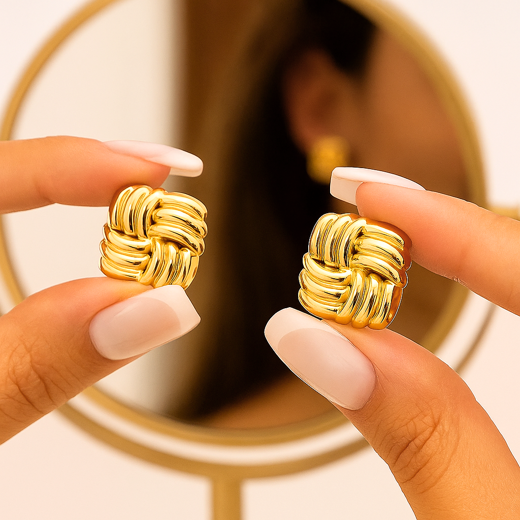 Elegant Cordelle Knot Earrings - Stylish and Unique Design