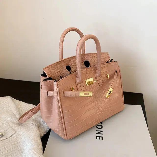 Elegant Handbag for Women – Spacious & Versatile Design Pink