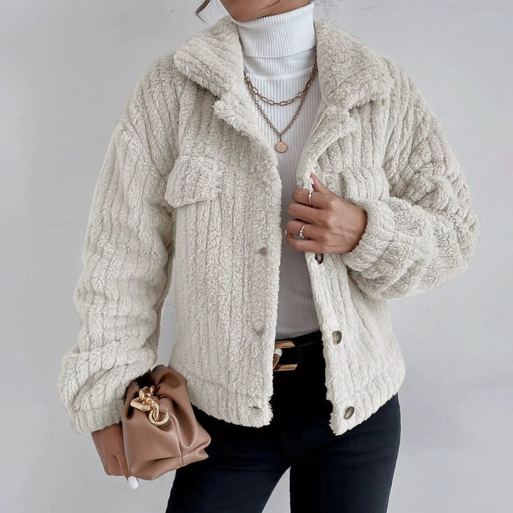 Elegant Oversized Jacket for Women With Warmth and Style Apricot