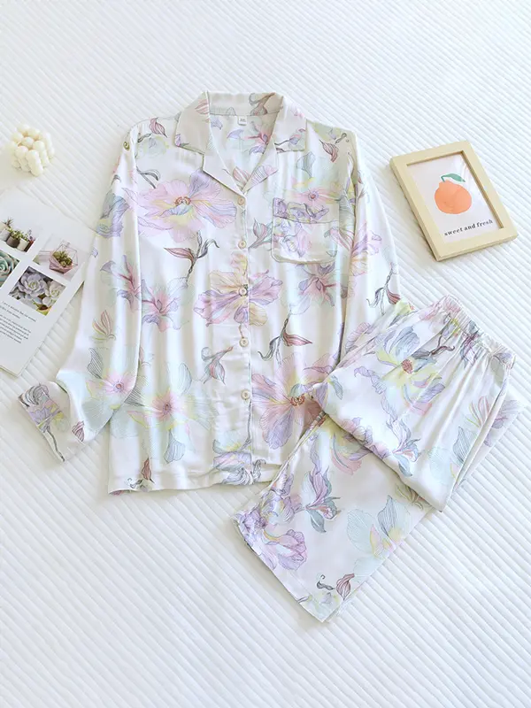 Women's Floral Pajama Set – Stylish & Cozy Loungewear Purple Flowers