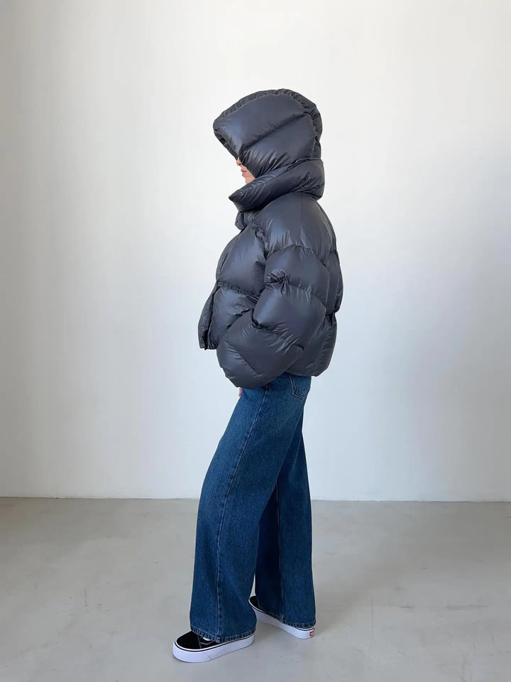 Green Bomber Jacket for Stylish Comfort