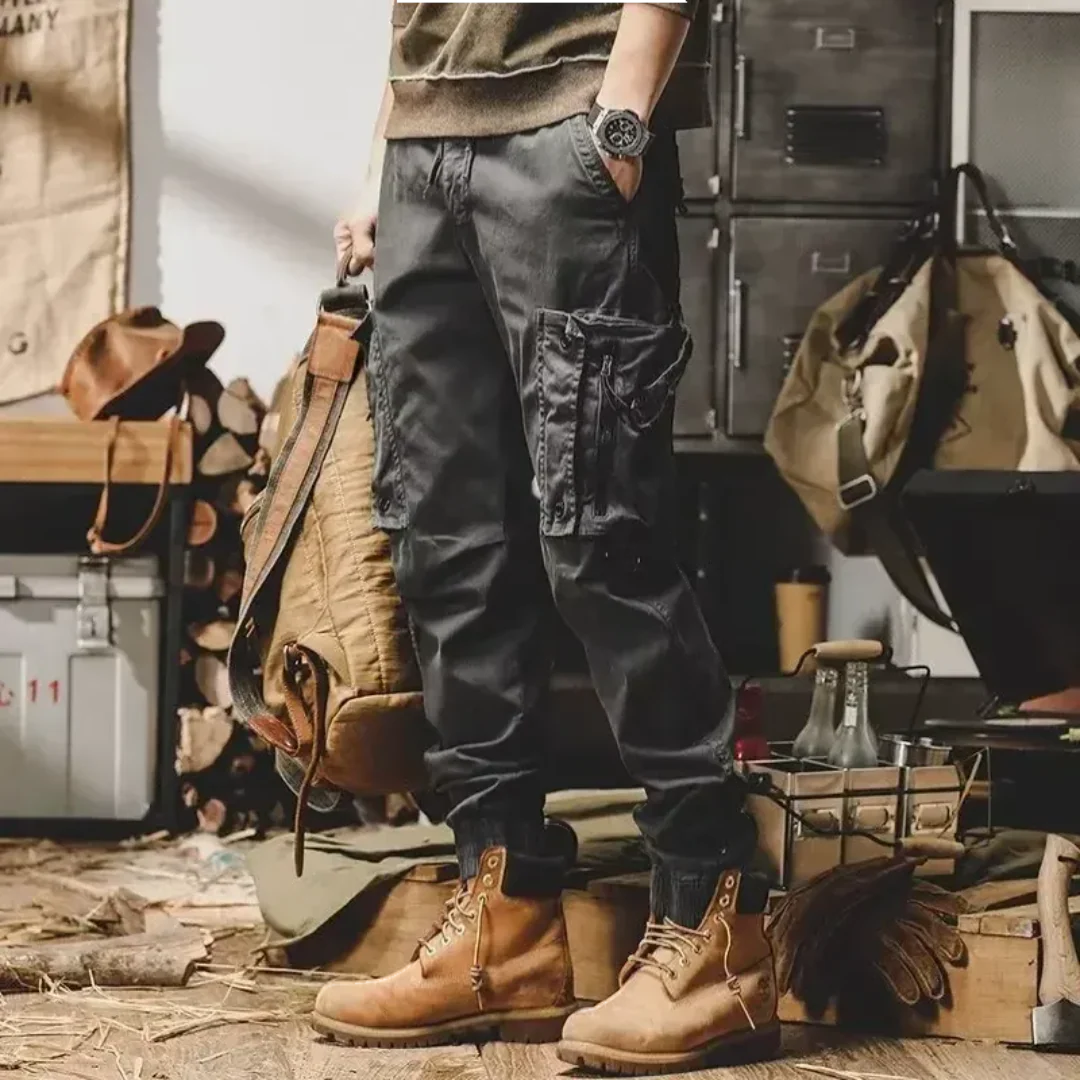 Rugged Tactical Cargo Pants for Durability and Performance Black