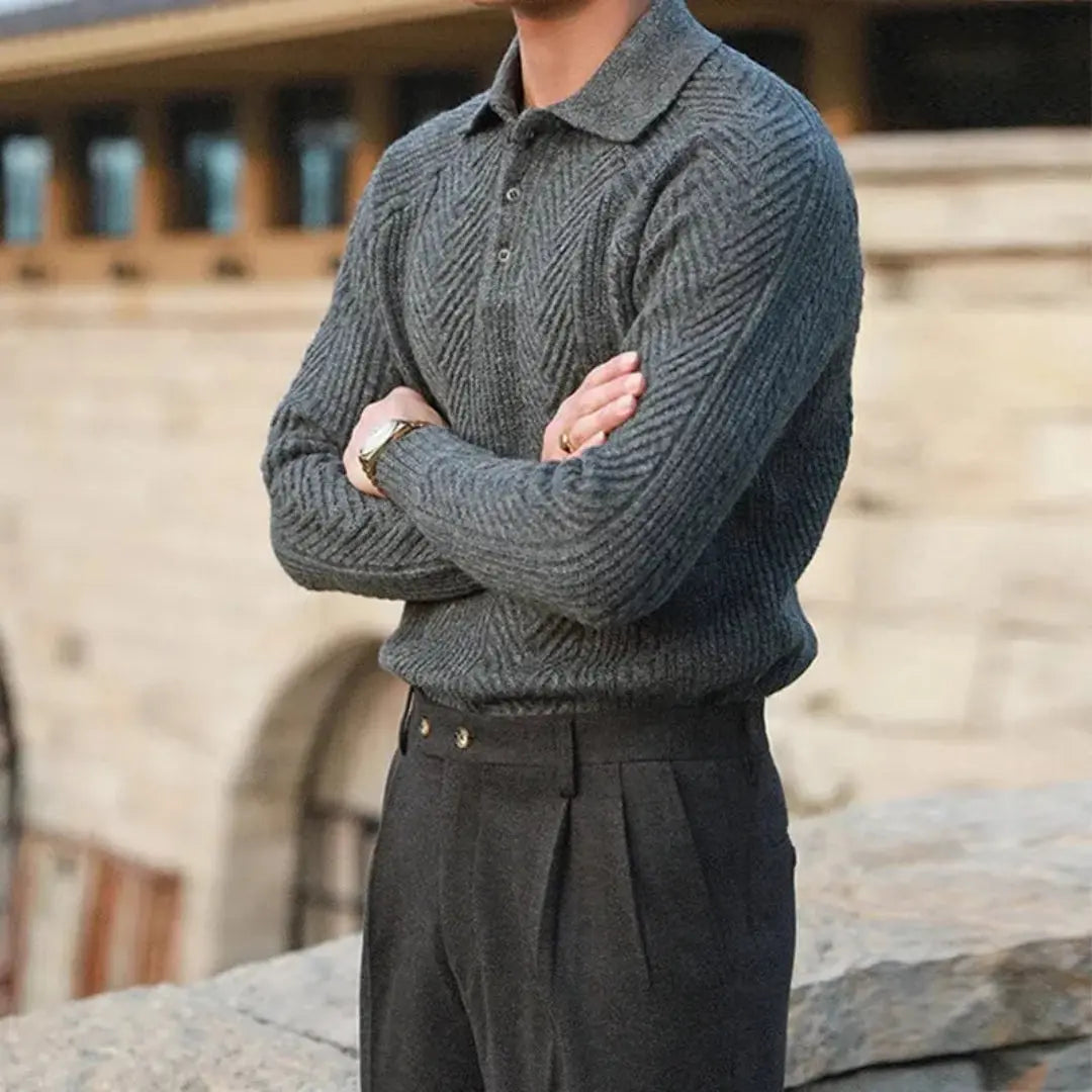 Iconic Knitted Sweater for Ultimate Style Gray