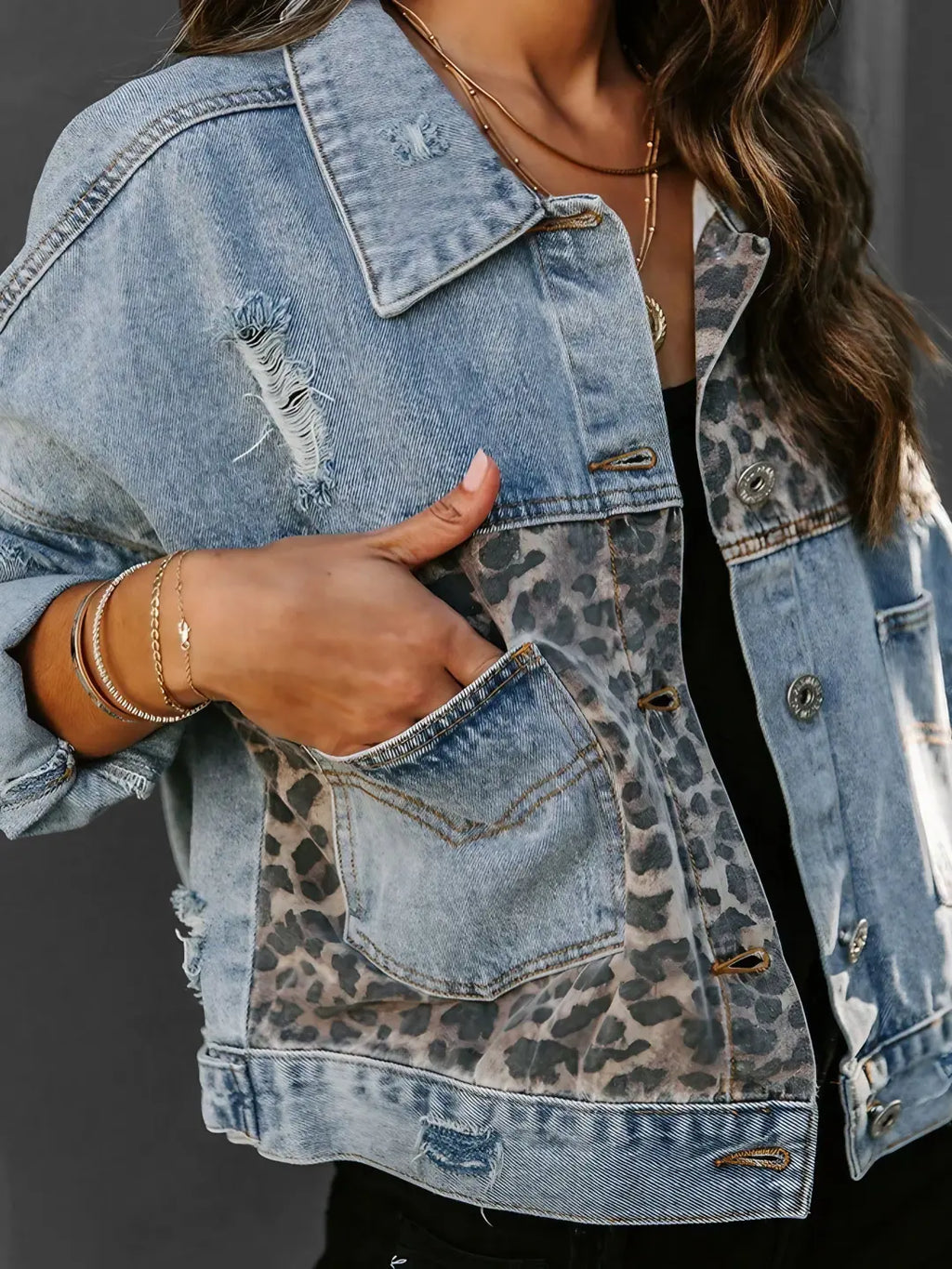 Leopard Print Este Jacket – Chic Elegance