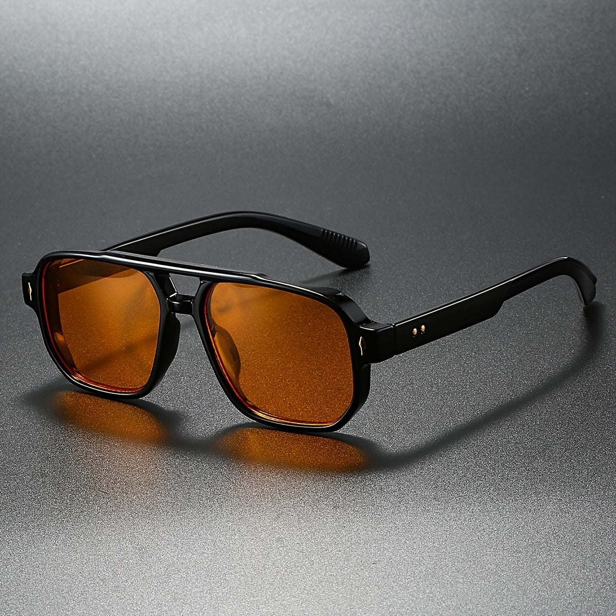 Stylish Oversized Sunglasses for Ultimate UV Protection Orange