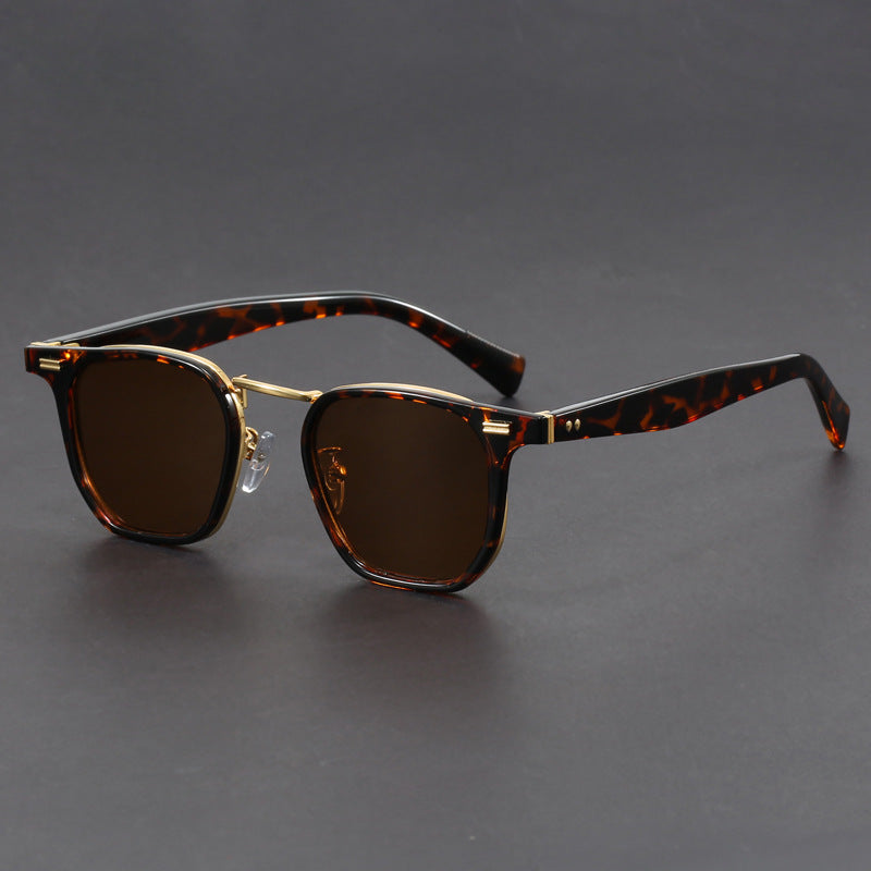 Stylish Oversized Sunglasses for Ultimate Sun Protection Brown