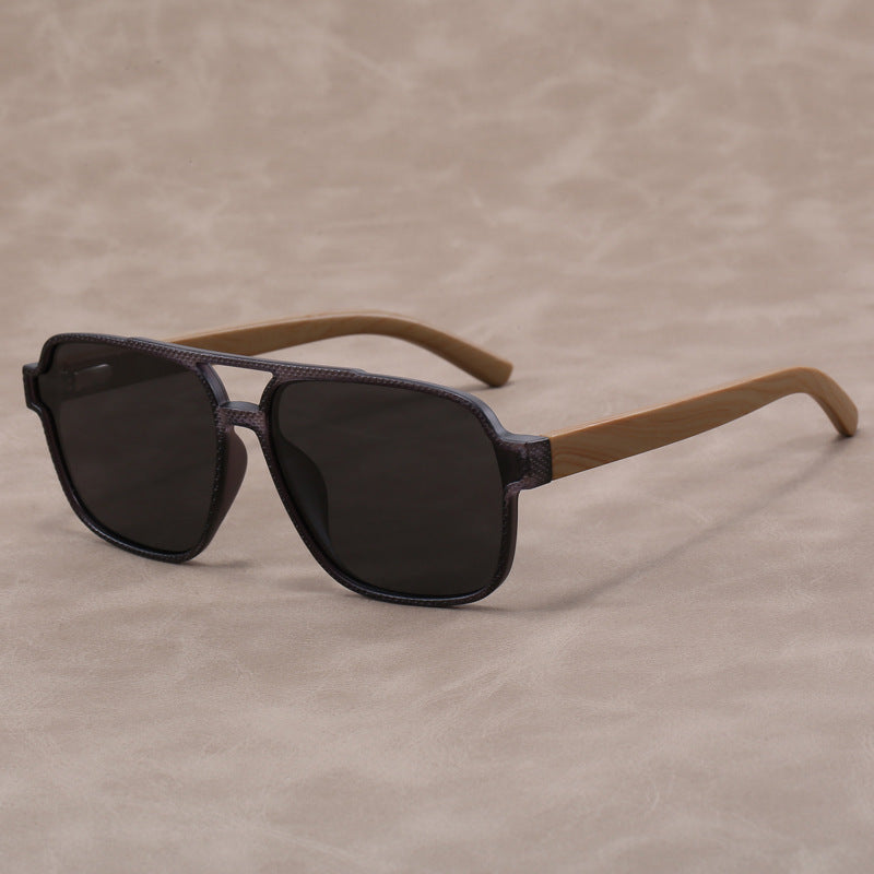 Stylish Oak Wood Sunglasses