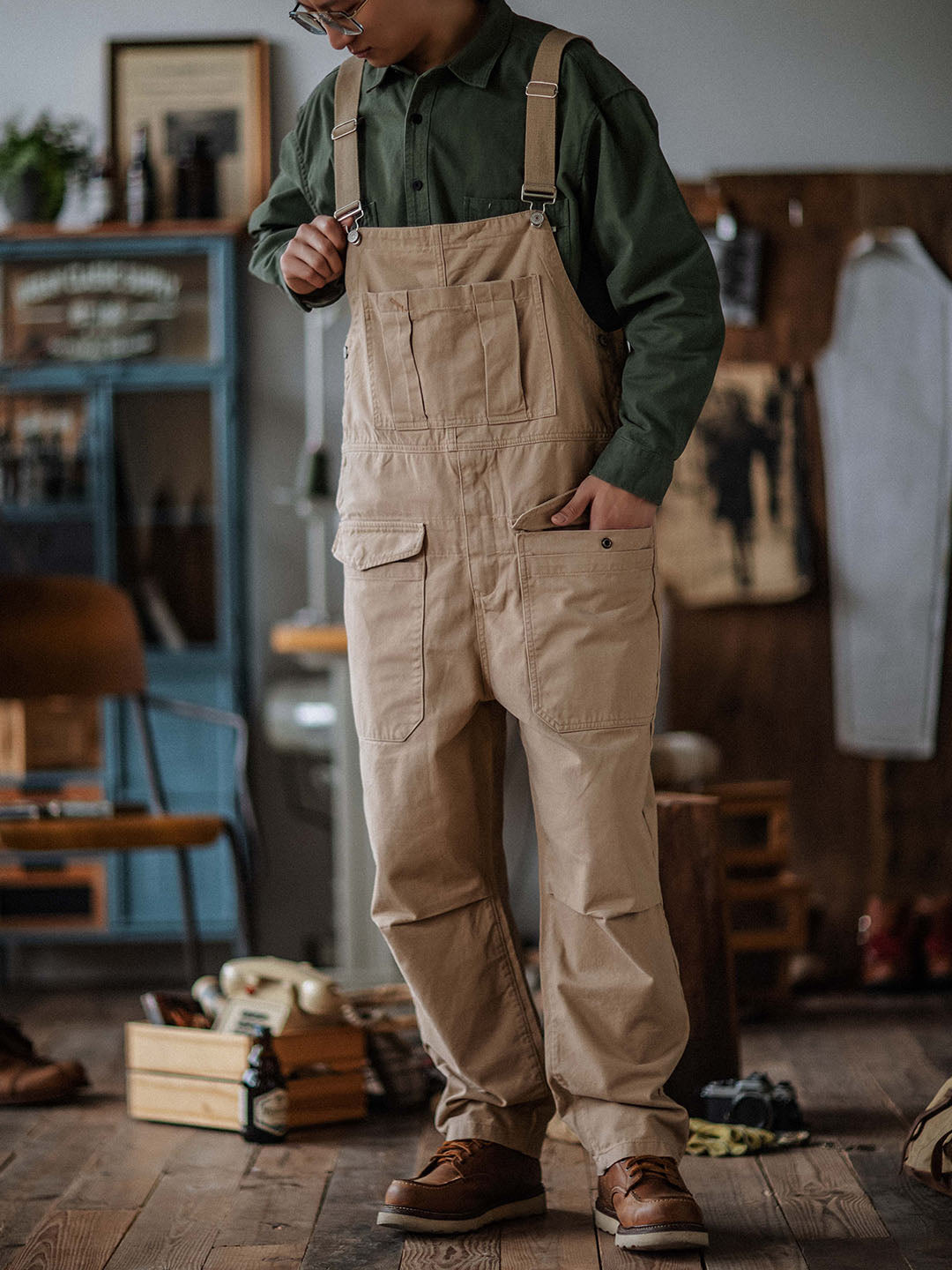 Men's Durable Bib Overalls for Work and Outdoor Activities